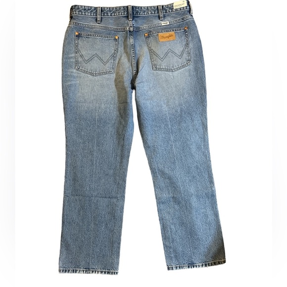Wrangler Women’s Wild West 603 High Rise Straight Leg Distressed Jeans Size 34 - Picture 7 of 9